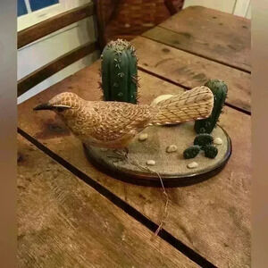 Hand-carved Bird Gene Strupp Cactus Wren